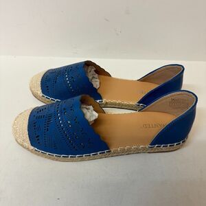 Wanted Womens 9 M Blue Faux Leather Flat Closed Toed Sandals NIB XD8